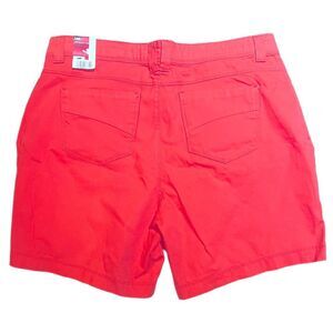 Lee JUST BELOW THE WAIST 18W Medium length WALKSHORT STRETCH NWT🏷 Color: Coral